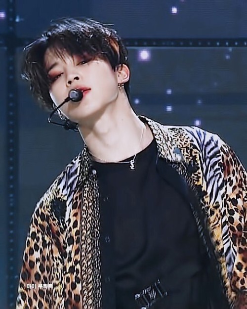 Eye Contact That Makes Me Wet I Mean Weak! 