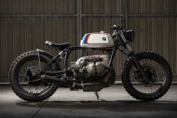 caferacerpasion:  Wow! Awesome bike.Tremendo