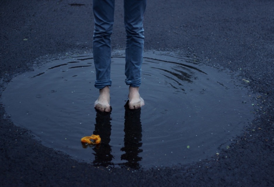 f-ee-l-i-n-g-s:  try not to be sad.