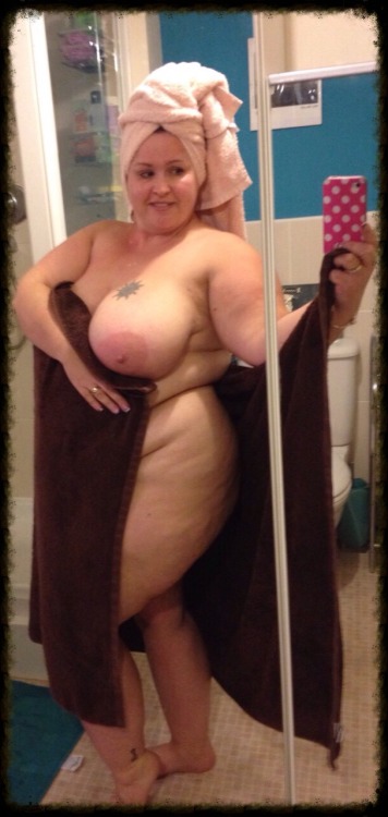 ordinarybodies:  my-unknowing-wife:  Had a request for a towel shot…hope you approve of this one…   OMG, what lovely and natural curves. Very happy and sexy open minded female while having some selfie fun. It’s so nice to see the everyday married