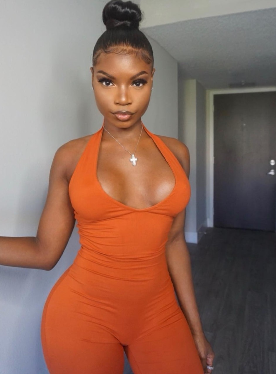kingjazziedad:  DeliciouslySexy. CurvyLicious. Cutie with a BOOTYMiss Iam_Lulu_Simmons