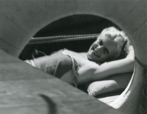 XXX percula:  Jean Harlow c. 1933 photo