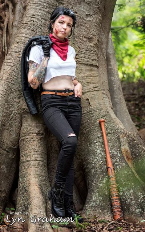 Female Negan cosplay, photographer: Lyn Graham.