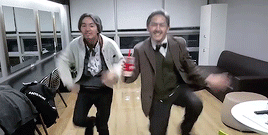 hoaegi:  grandpas got moves 