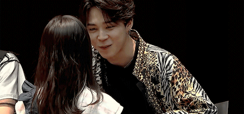 hqjimin:    jimin being the cutest with the little girl