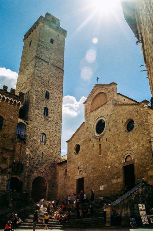 mostlyitaly:San Gimignano (Tuscany, Italy) by giwrgos livydikos