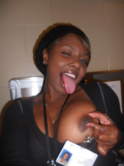 blackpussieson:  Ebony Ready For Sex here