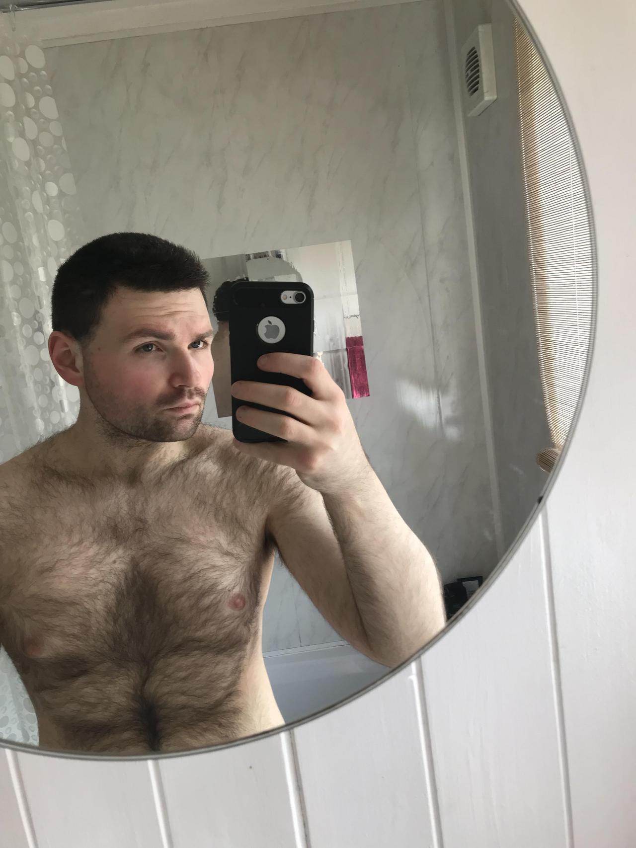 hairy-males:Surprisingly never had any complaints about my wolf like hair 🤪 |||