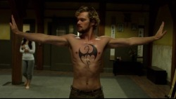 shirtlessthomas:  Finn Jones shirtless in