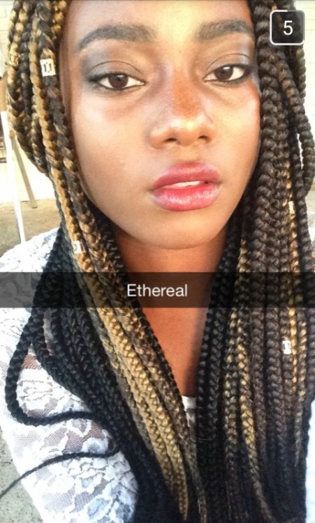 rvzay:  My hair is not a trend ! 