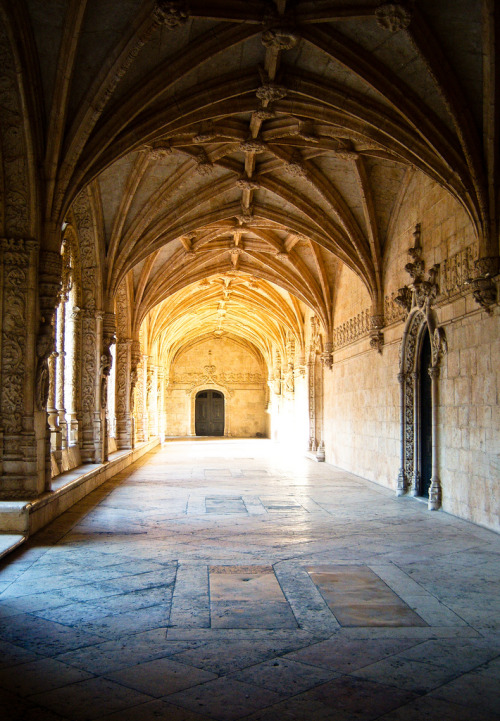 allthingseurope:  Jeronimós Monastery, Lisbon, Portugal (by marin.tomic) 