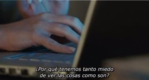 travis-mad-dog-maddox:  una-existencia-inutil:  soy-lo-que-he-vivid0:  ¿que frase, pelicula o que onda:ccc?  Amaría saber de que película es.   Verónica decide morir❤️ Un hermoso libro