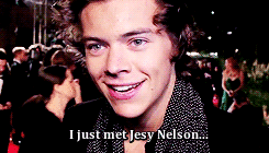 awwmikey:  → au meme- harry and jesy have not so secret crushes on each other