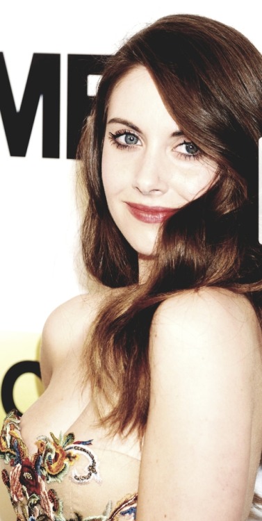 Porn Pics seruhn-dip-uhtee:  Alison Brie.