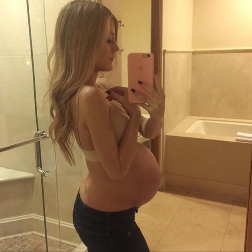 maternityfashionlooks:  ’ “36 weeks pregnant 