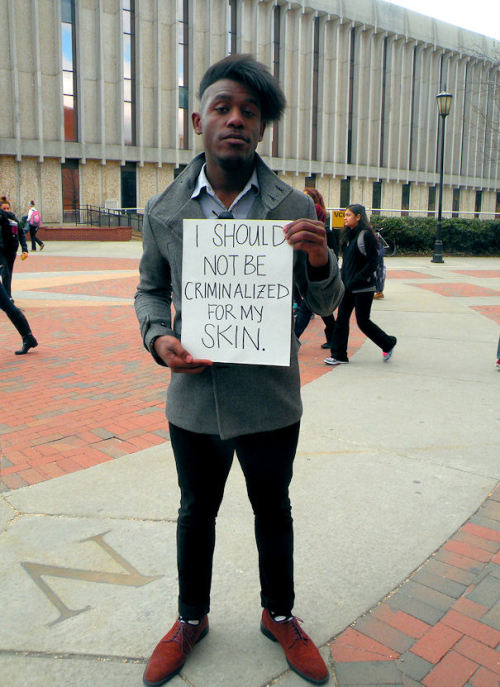 thetrillestqueen: ashleighthelion: Free Figure’s Black Power Rally at VCU! i can dig it