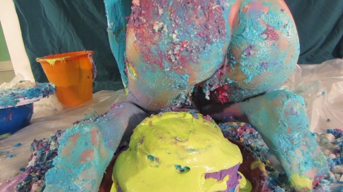 XXX messykaydens:  triple cake goo ~ 9$ photo