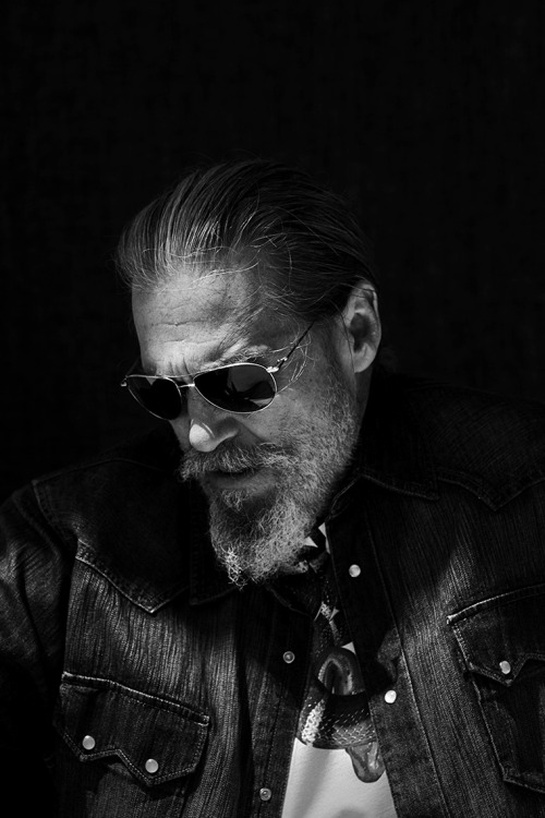 Ravageurs wear sunglasses. | Jeff Bridges by Kurt Iswarienko