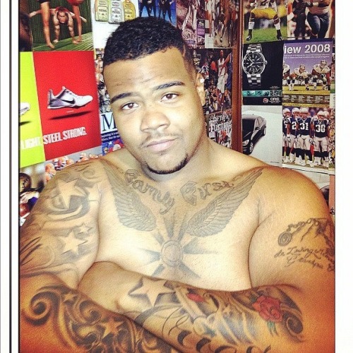 hotthickboys:  ibetalkinguap:  tmckenzie85:  Such a cutie, hottie, all of thee above  who. is. this. 😍😍😍   Follow the Blog http://hotthickboys.tumblr.com/