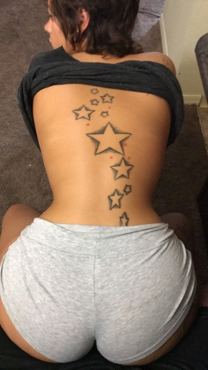 sexybamahotwife:Get you a wife with a big booty