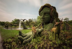 staceythinx:  Sculptures from the 2013 Mosaïcultures Internationales de Montréal competition of horticultural art.  This year’s theme is Land of Hope, which is made up of 6 components: the interdependence of man and nature, positive actions for