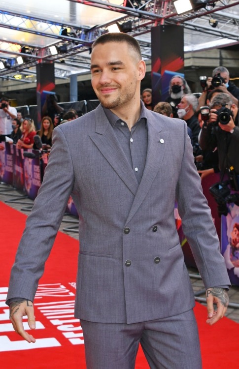 liam-93-productions: Liam at the Ron’s Gone Wrong London premiere - 09.10