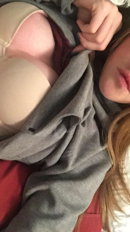 dianajacksonsj015: Im selling nudes right now!! Having some good sales until tomorrow kik me if inte