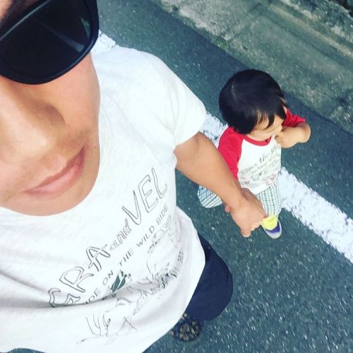 phlesh-tk: 早いもので息子氏はもうすぐ2才になります。おとうさんももうすぐ年男です。 #son #inthewoodswear