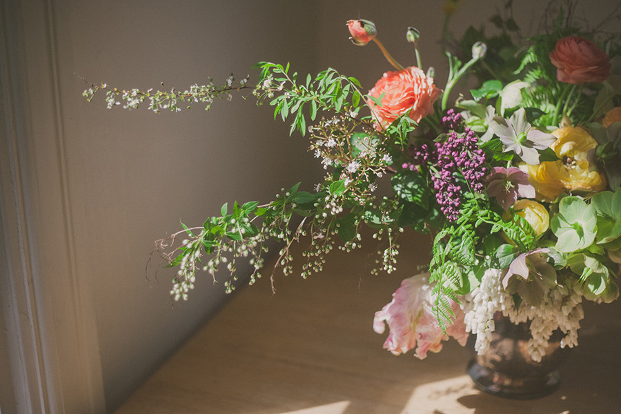 janeinthewoods:  gorgeous backyard bouquet by The Green Dandelion // ©Jane in the