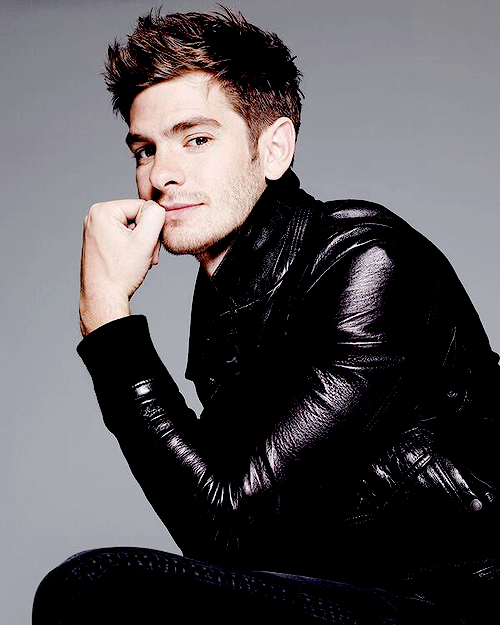 andrewgarfield-daily:  Andrew Garfield photographed by Paola Kudacki (2014) 