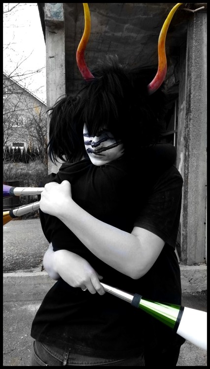 lollipopsoda:Tadaa a picture of me and my boyfriend. I’m Gamzee and He’s Karkat #muchhomo