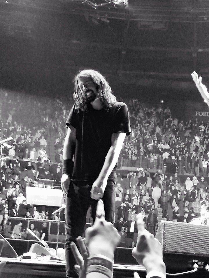 deadlycats:  Dave Grohl is cuter than I’ll ever be 