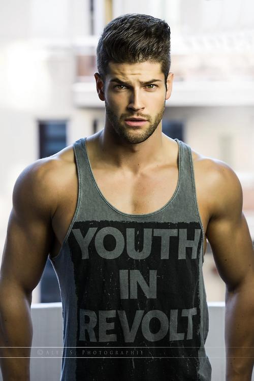 betterofallevils:  nvradullmoment:  Yes, Revolt…  YOU CAN’T HAVE SEX WITH ME!