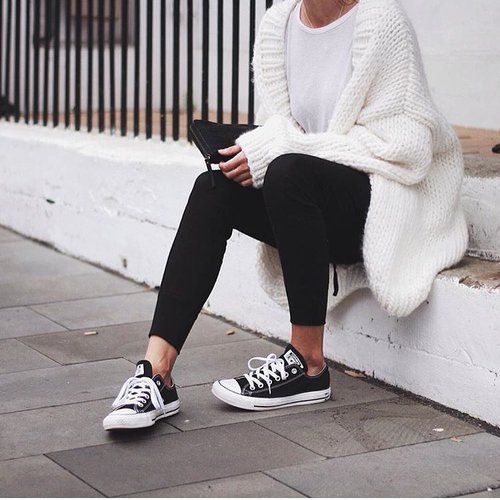 styledbykasey: white knit + black converse