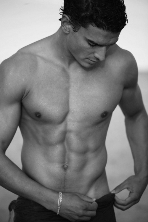 tutoyerlesanges: kamante1:  The Lost Boy /Male Photography/ more at http://kamante1.tumblr.com/  http://tutoyerlesanges.tumblr.com/archive 