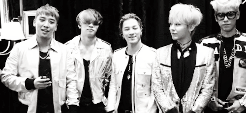jiyong, control yourself.