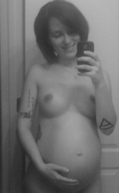 bigboobsamateurpregnant: Big Boobs, Amateur & Pregnant: Submit You Pictures Here: Pregnant wome