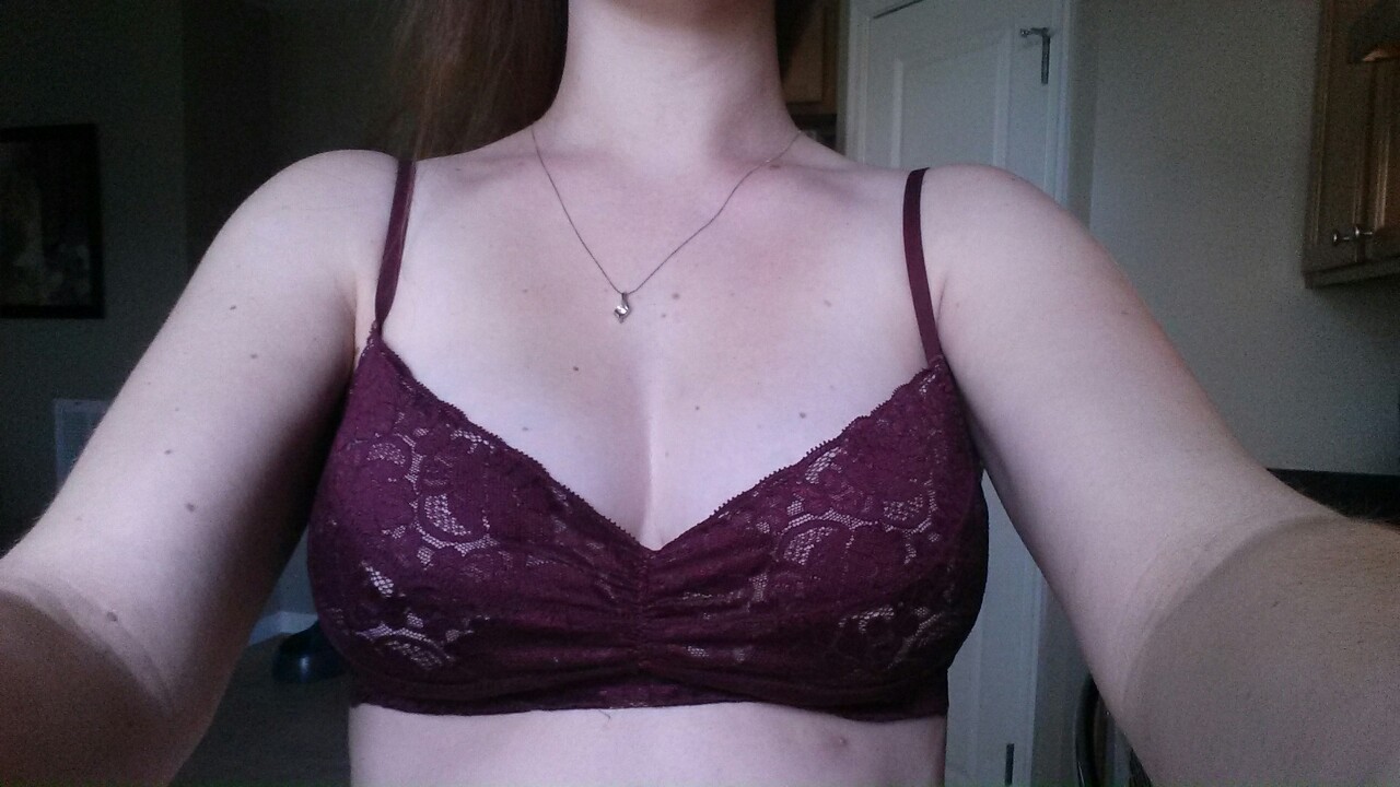 nerdynympho87:  What do we think about this bra? I’m running out of options…
