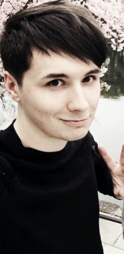 justanotherlockscreenblog:  Matching Dan and Phil lockscreens :3 Like/reblog if you