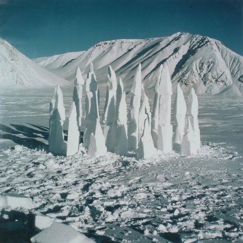 unsubconscious:Andy Goldsworthy, Carved and stacked, Grise Fjord, Canada, 23 March, 1989