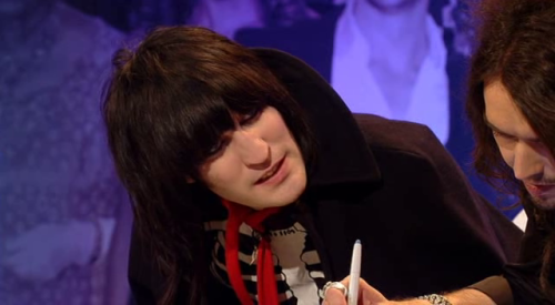 noel-fielding-web-page: Noel Fielding as The Goth Detective. The Big Fat Quiz Of The Year 2007.