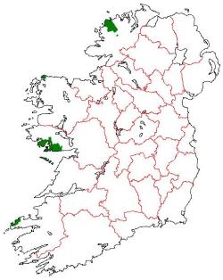 thelandofmaps:  Map of the Island of Ireland and northern Ireland by areas where Irish is spoken at home in Green. From 2007 