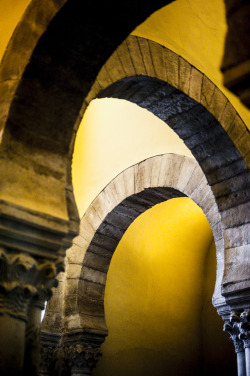 10   -    iglesia de Santa María de Lebeña, Cillorigo de Liébana, Cantabria (España). Arte prerrománico. «arte de repoblación» o mozárabe  