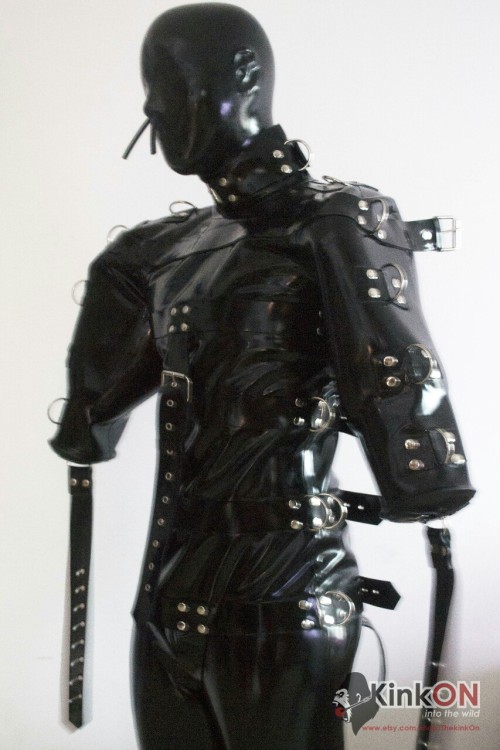 thekinkon:  This is something you won’t find anywhere else…  Our brand new bender straitjacket is available from today at www.etsy.com/shop/TheKinkON  take your slave to a whole new level¡ into the wild  