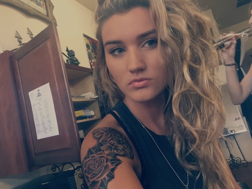 yeahbecausefuckyou:  Tatted baby