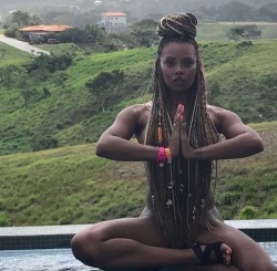 linrenzo:  bombshellssonly: @evamarcille