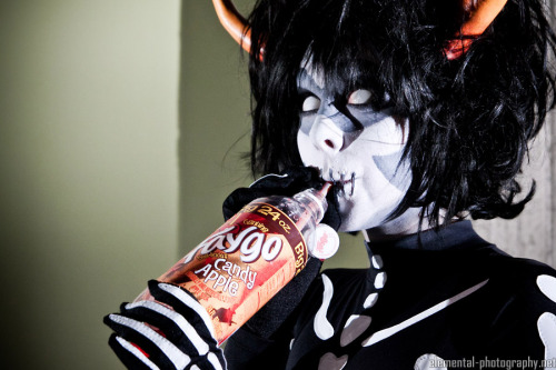 manicfool:Here are a few of my favorite Homestuck cosplays done by very talented people![X] ROXY [X]