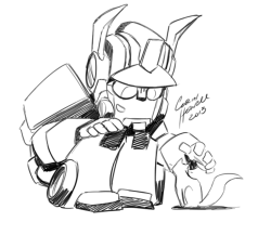 rinpin:  Tiny Optimus meets kitty. Stay