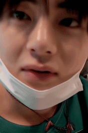Make Me Choose @ohjiminn Asked Jungkooks Eyes Or Taehyungs Smile [cr.]