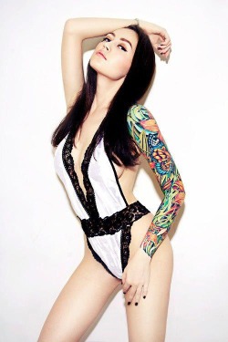 Women with tatoos